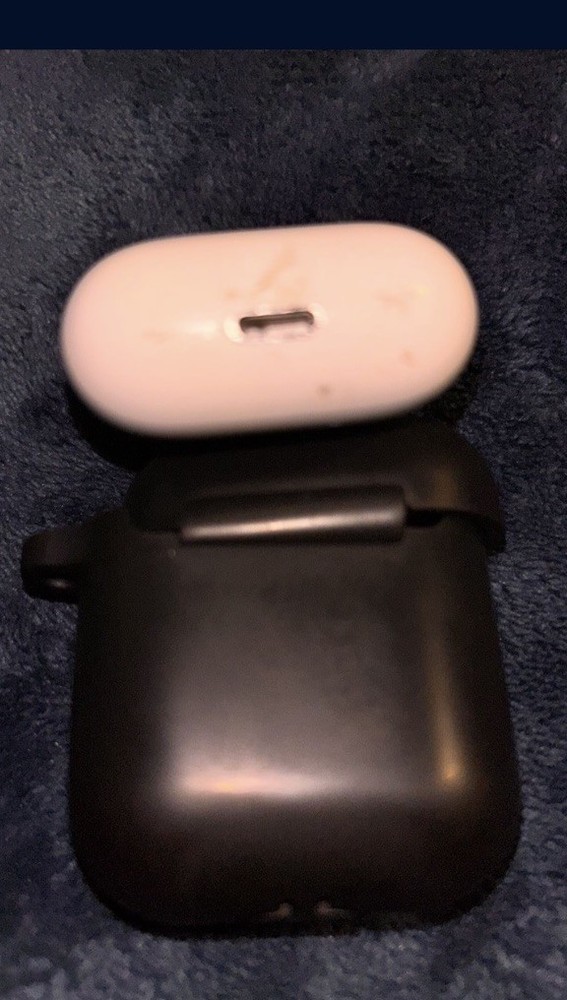 Razer Keyboard, Mouse + AirPod Case