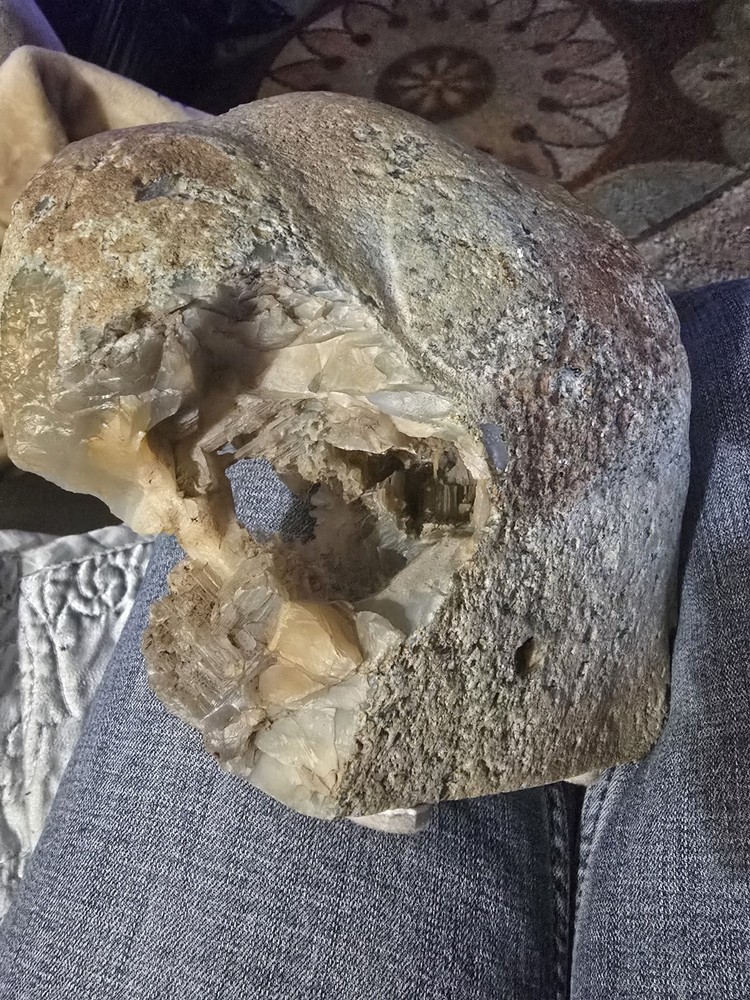 ROCK Extra Large Crystal rock slab