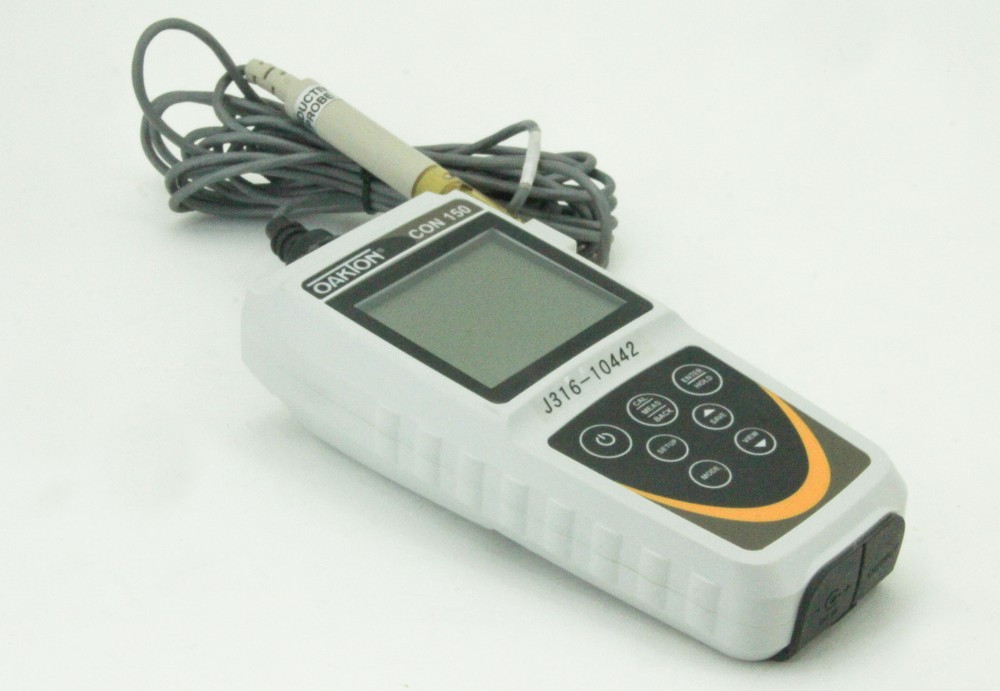 10442 OAKTON WATERPROOF METER W/ PROBE CON 150