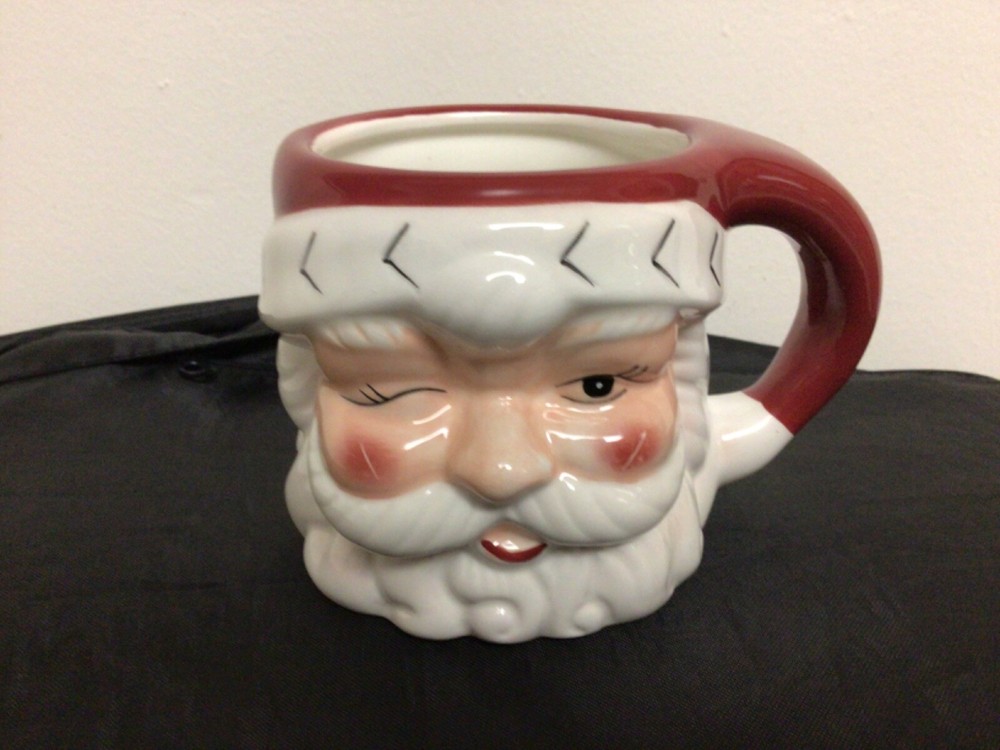 (1) POTTERY BARN SANTA CLAUS  CERAMIC  MUG RED  OPEN BOX