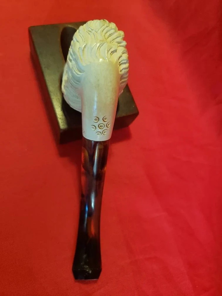 Gorgeous Handcarved Meerschaum Pipe