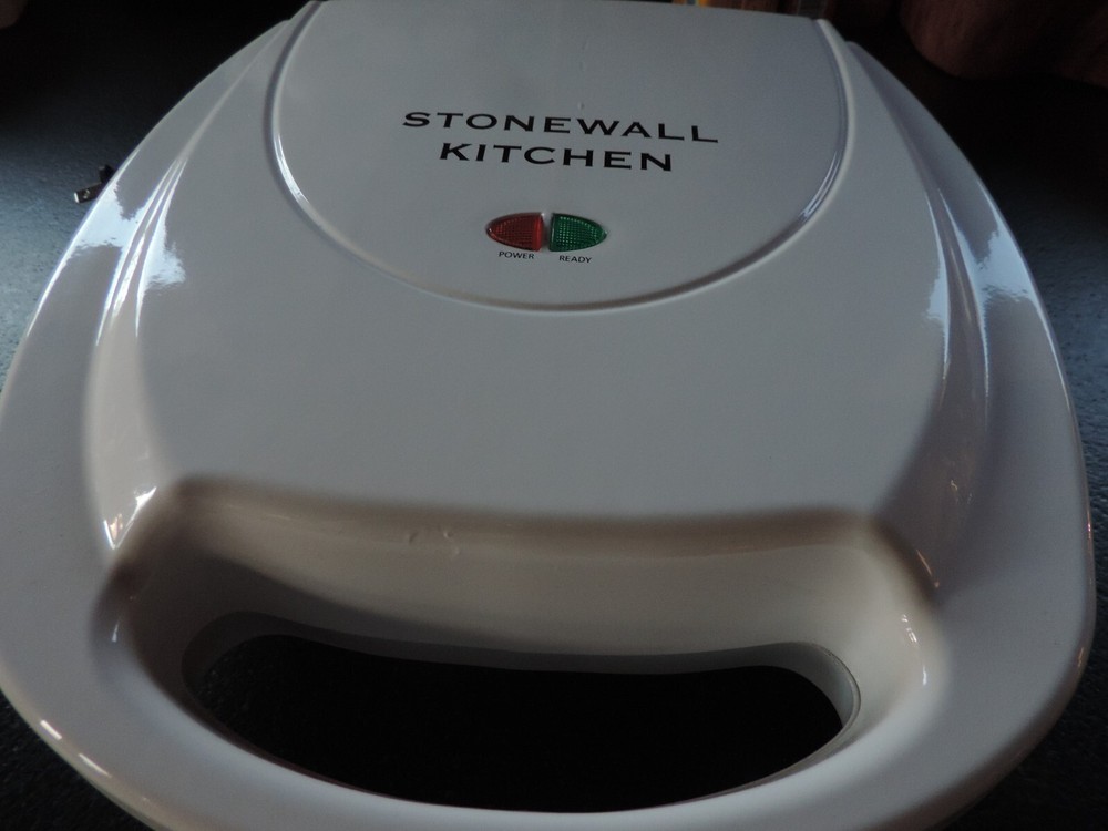 Electric Stonewall Doughnut Maker Excellent Condition