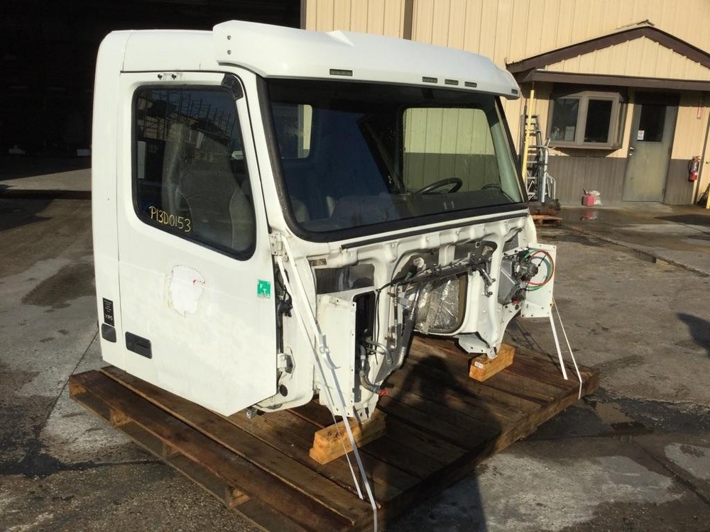 Replaces 2013 VOLVO VNL CAB ,  MD