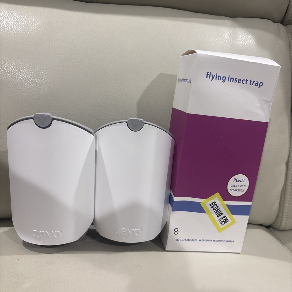 Zevo Flying Insect Trap Starter Kit, 2 Devices + 8 Refills (Total 10)