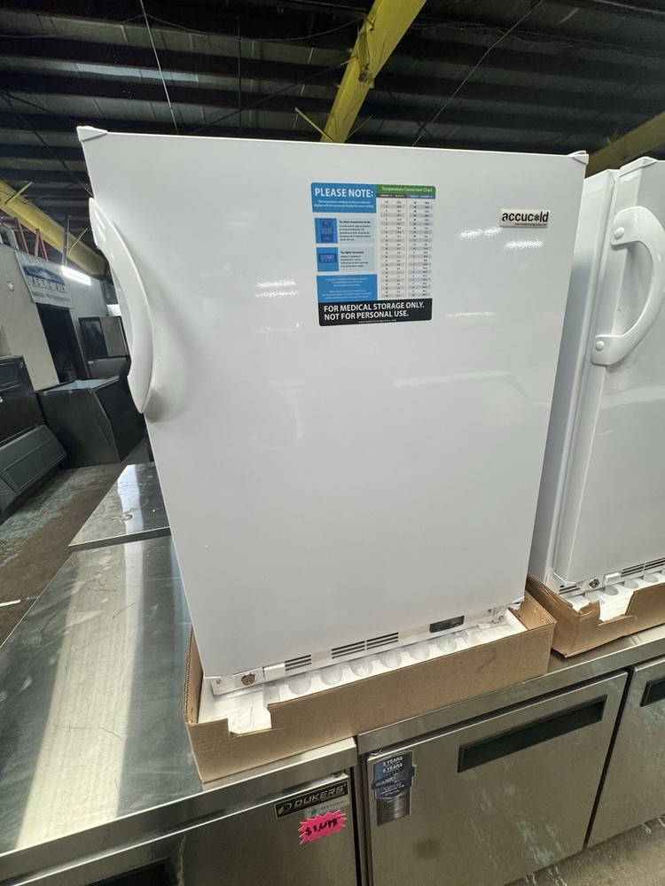 accuc#ld  Medical Refrigerator