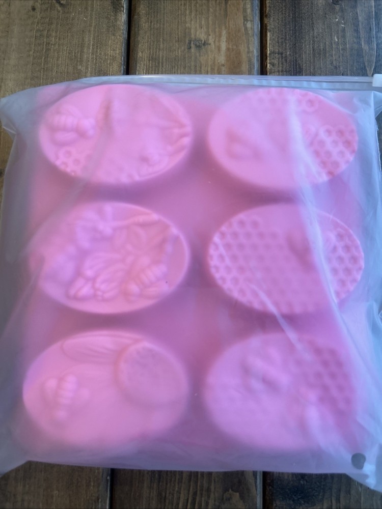 Bee Designed Soap Molds (4 Count) Honey Comb Designed; 6 molds per Pack
