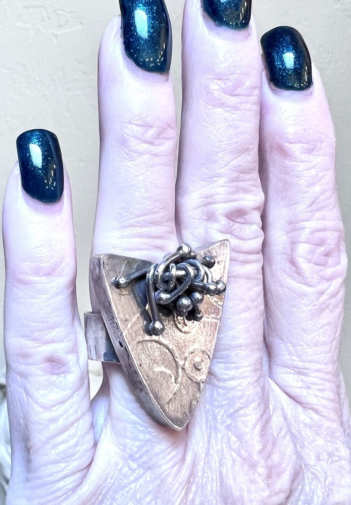 LOVELY Sterling Silver Artisan Large Textured, Articulated Triangular Ring