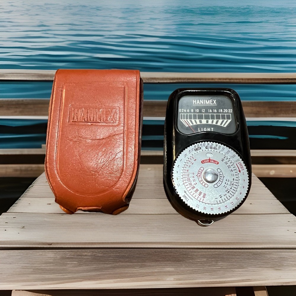 Vintage NOVA Light Exposure Flash Meter with Original Leather Case