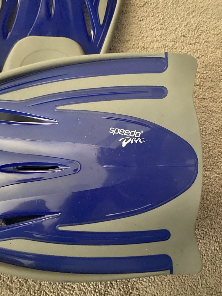 Speedo DIVE Mesh Black Backpack With 20' ADJUSTABLE Flippers & Snorkel Combo