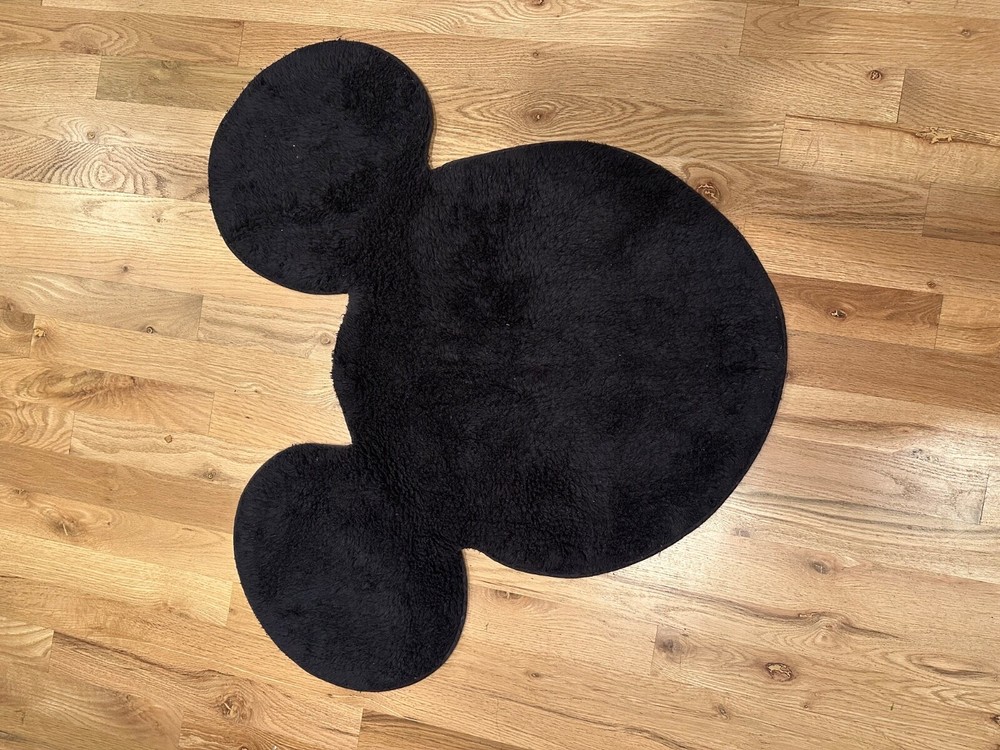 Mickey Mouse bathroom decor