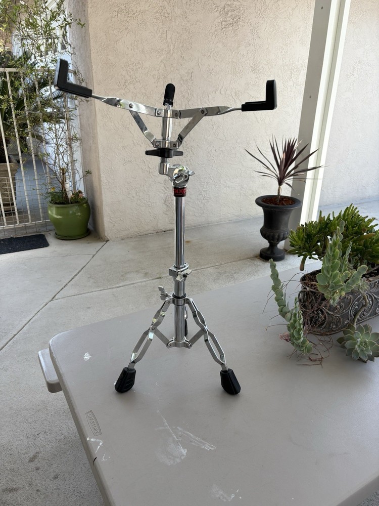 Dixon snare drum stand double braced