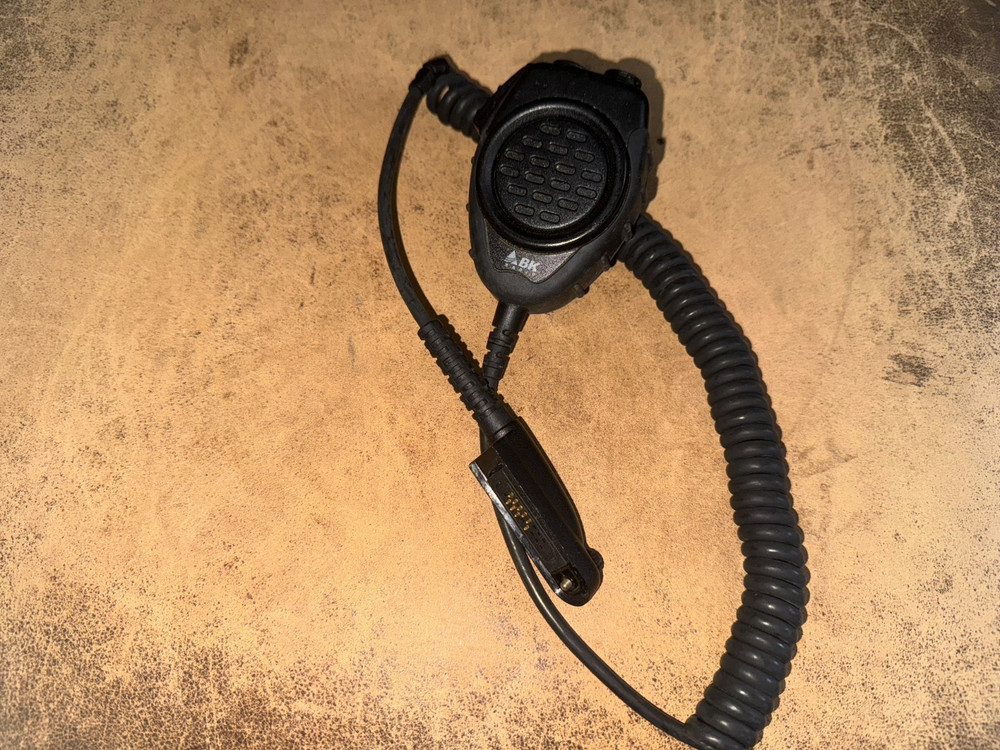 BK Radio Relm Handheld Microphone Lots Noise Cancelling Speaker