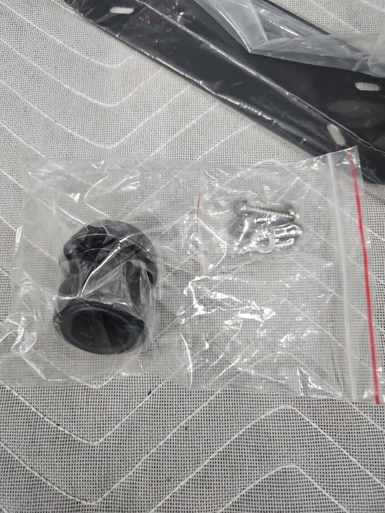 Garmin GPSmap 8012/8212 Bail Mounting Bracket Knobs And Hardware