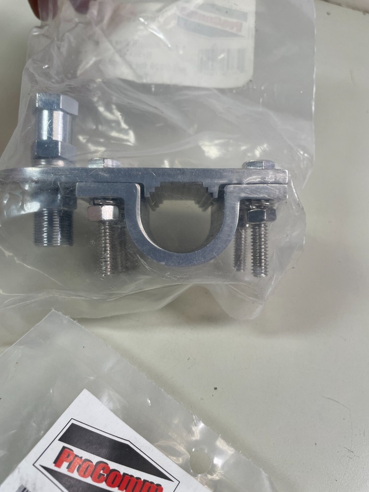 Procomm Round Bar Mirror Mount with Heavy Duty Stud 1 1/8" for Freightliners