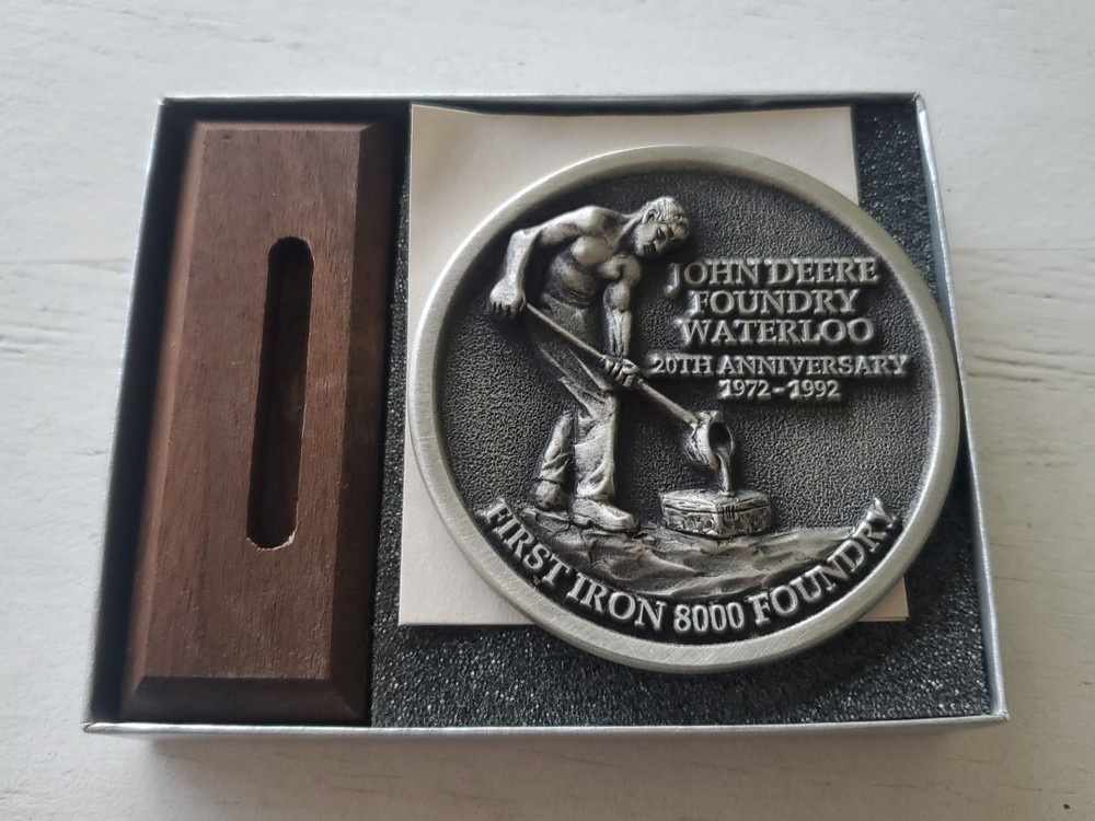 1992 John Deere Foundry Waterloo Melt Plate Medallion First Iron 8000 Foundry