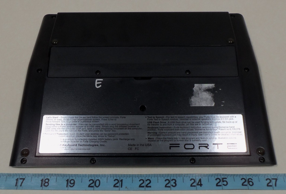 Writer Advanced Forte Keyboard Word Processor Text to Speech w/ Case Charger USB