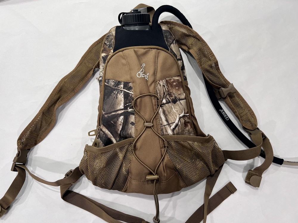 Gerber Water Hydration Bladder Hiking Backpack Day Pack