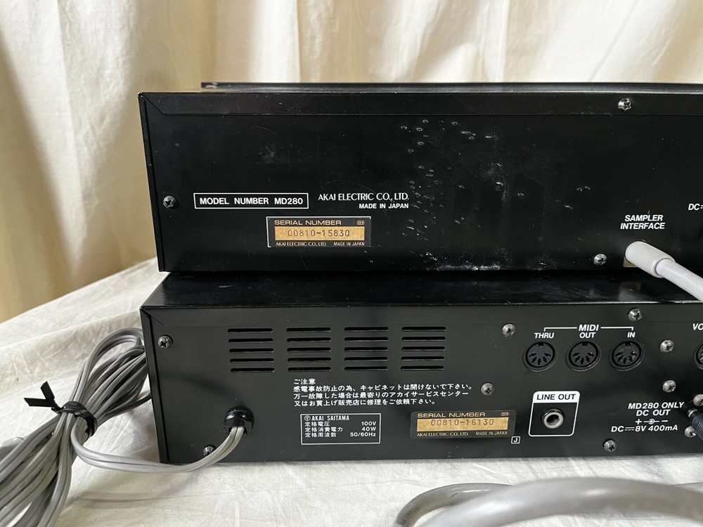 Akai S612 MIDI DIGITAL SAMPLER & MD280 SAMPLER DISK DRIVE w/ disk