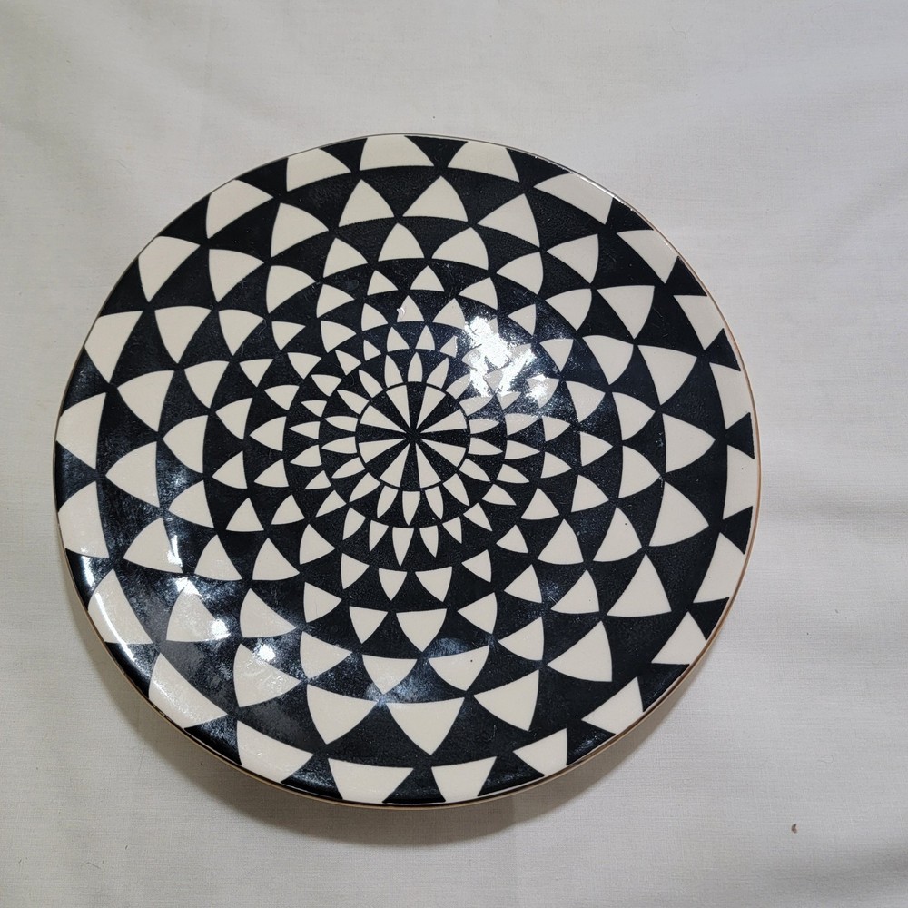 Thyme & Table Dinnerware Black & White Medallion Stoneware Salad Plate 8"