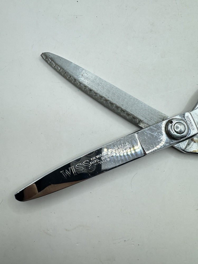 Vintage WISS PINKING SHEARS w/ Leather Case & Box