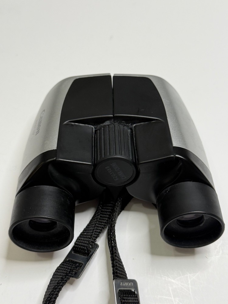 Canon 8x22 Binoculars Compact Silver Black 7.0° – Sharp & Clear Optics