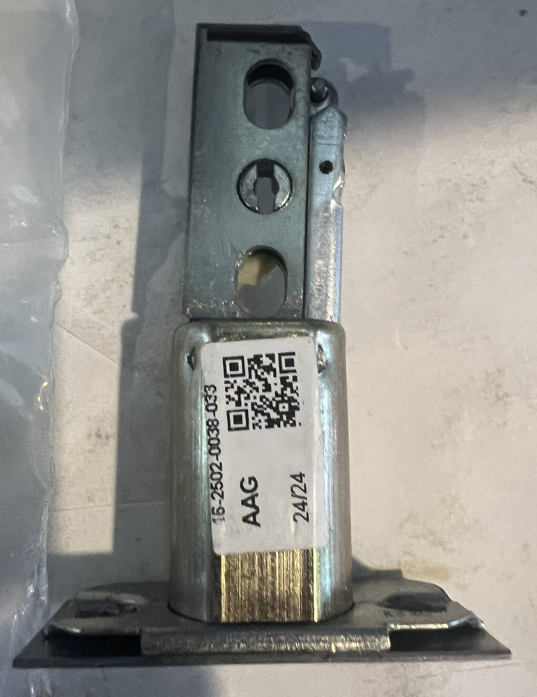 Yale Locks & Hardware Deadlock Accessory, D38 626 - Satin Chrome