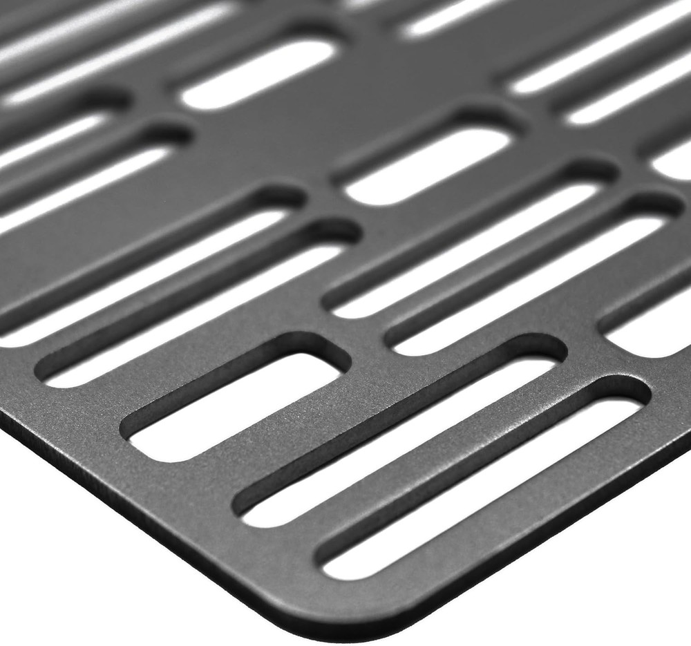 Kuvik Titanium Camping Grill - Ultralight and Compact Grate