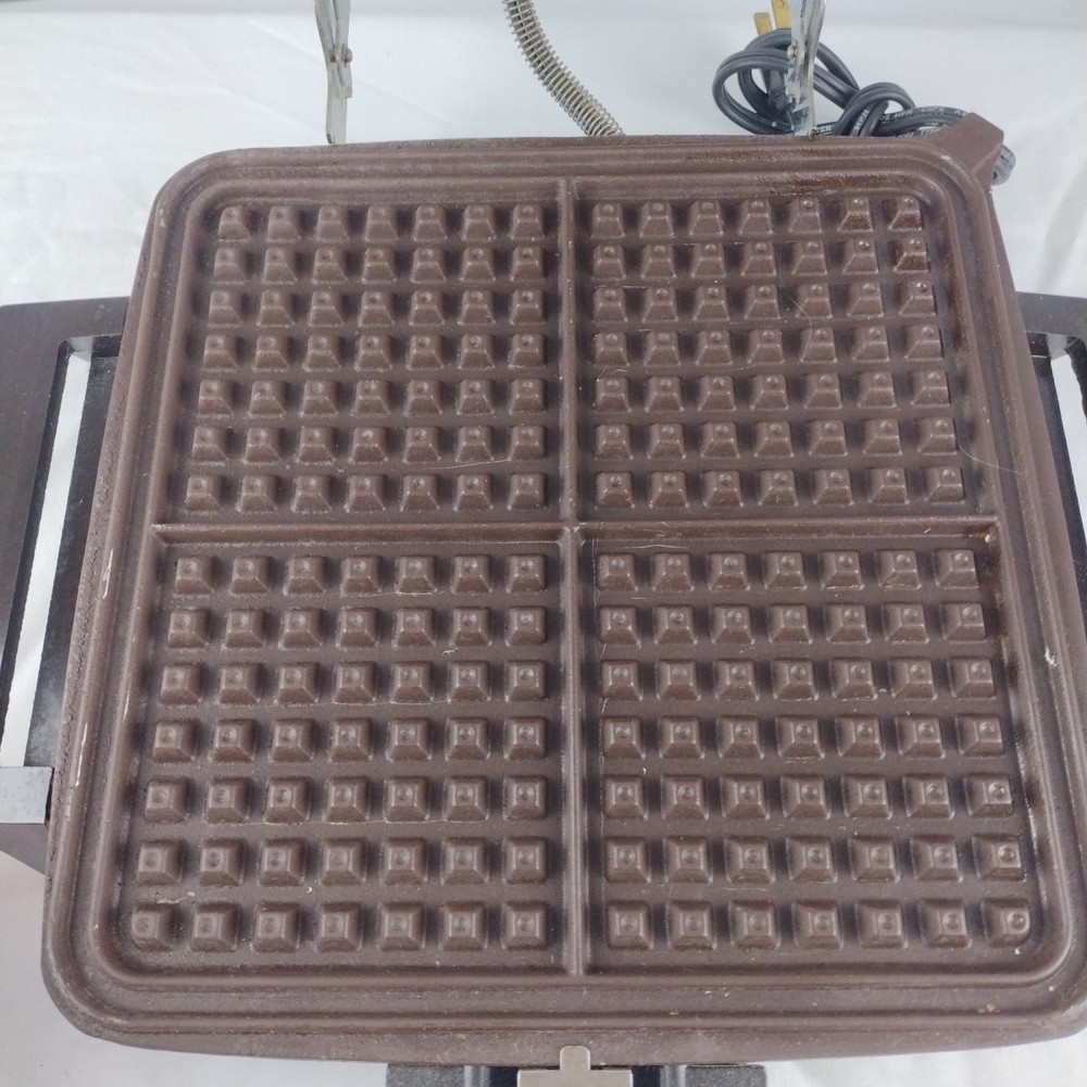 Toastmaster 269 Waffle Maker Griddle Reversible Plates Chrome