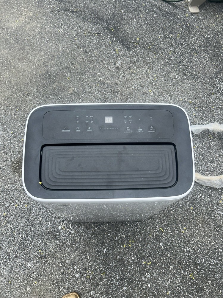 Toshiba Portable Air Conditioner, 12,000 BTU Cooling,LOCAL PICK UP-Used 1 season