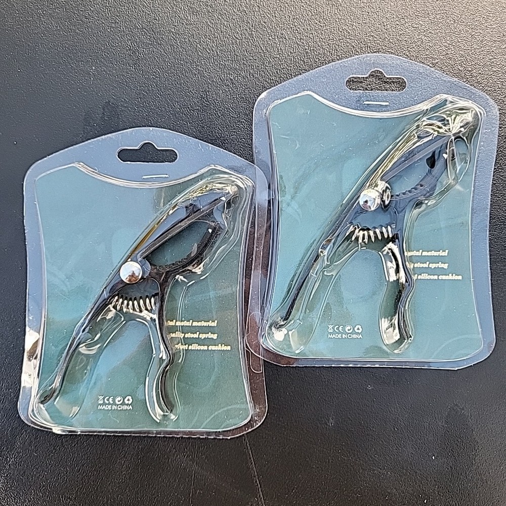 Leopard Shaped Guitar Capo, 2 Pack, Black