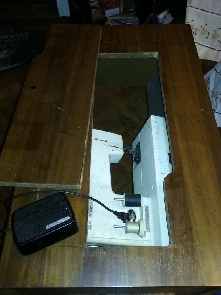 VINTAGE (Sears Kenmore sewing machine) Model# 196 9355 5