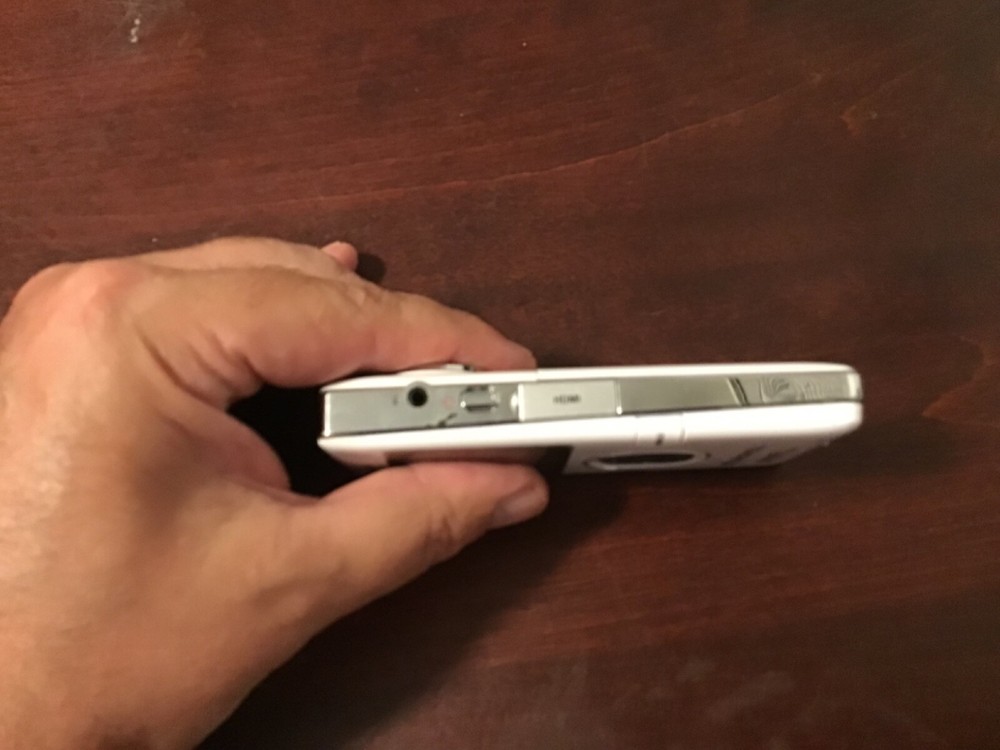 Bell and Howell take 2 hd digital video camera white