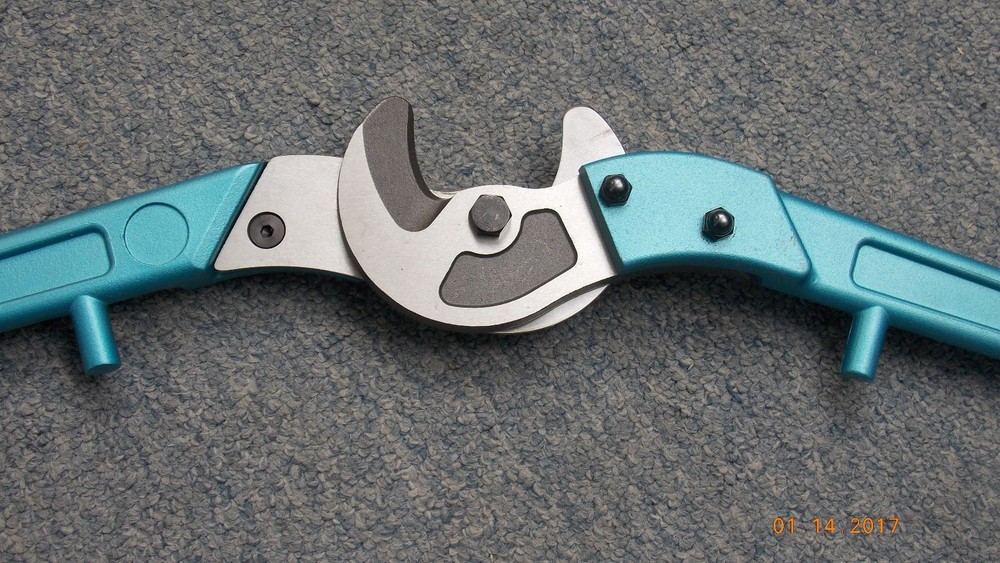 Professional Cable Cutter! 24"! Heavy Duty & Light Weight!