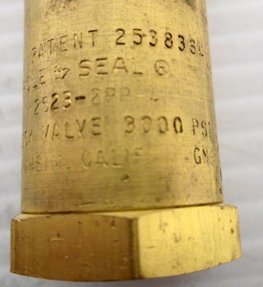 Circle Seal 252B-2PP-4 Check Valve 3000PSI GN6