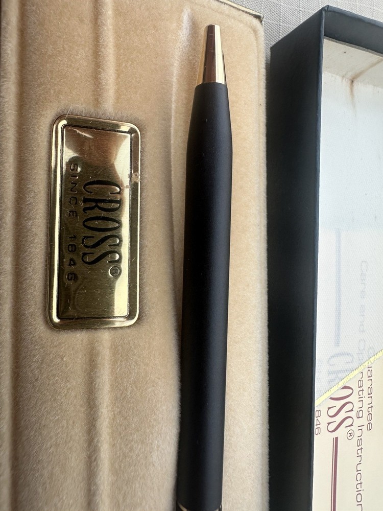 Vintage Apple Black & Gold Cross Pen