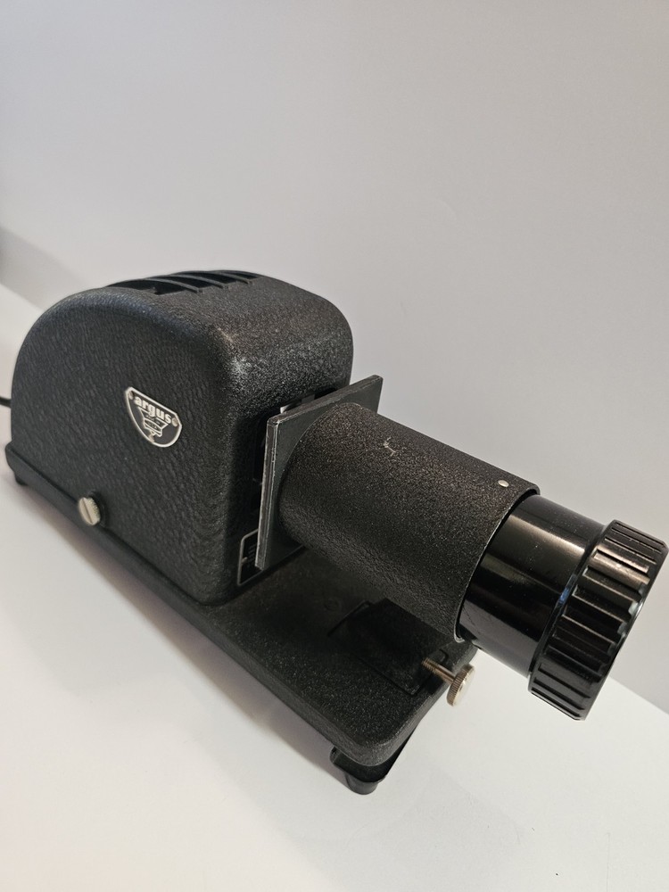 Vintage ARGUS Slide Projector W/ Case Tested Works Great