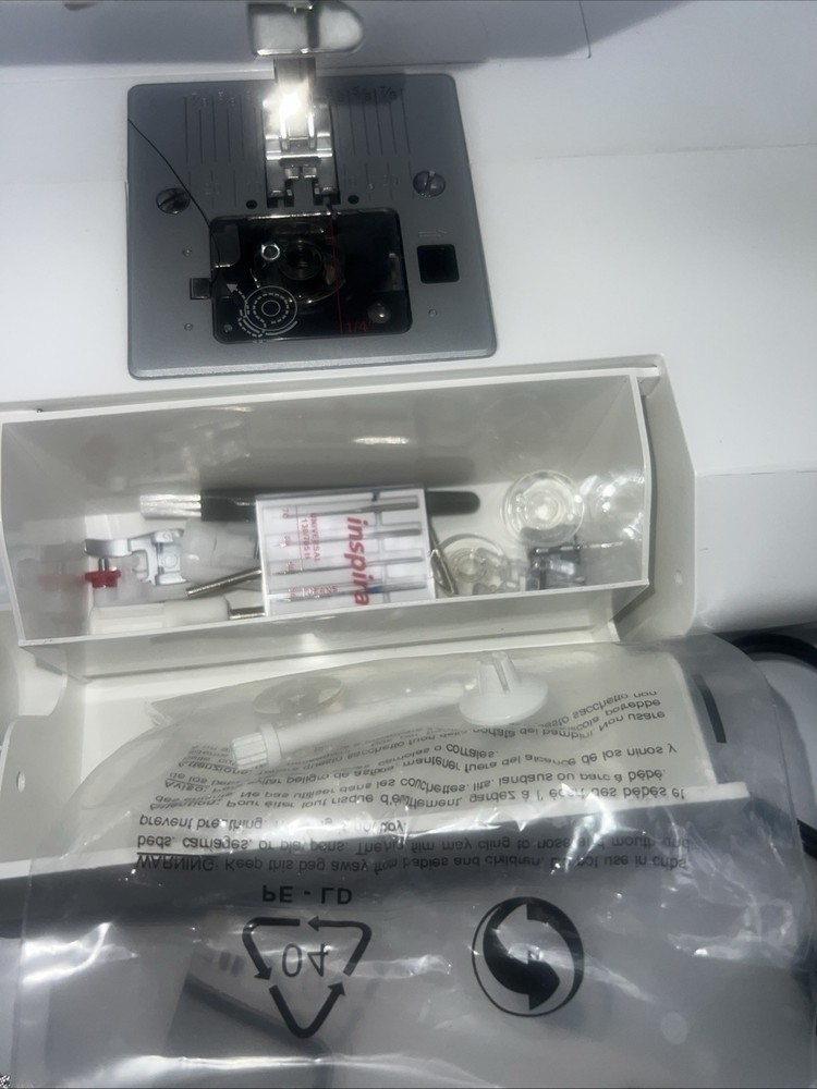 Pfaff Smarter 140s Sewing Machine Ready to Work With Case Tested