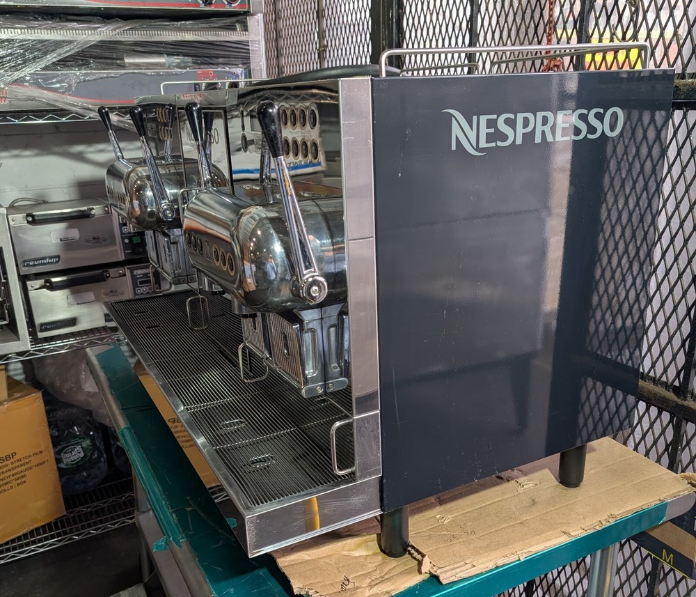 NESPRESSO COFFE MACHINE MODEL AGUILA-4400 PROFESSIONAL