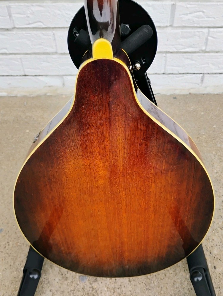 Madeira Mandolin w/case! -LL