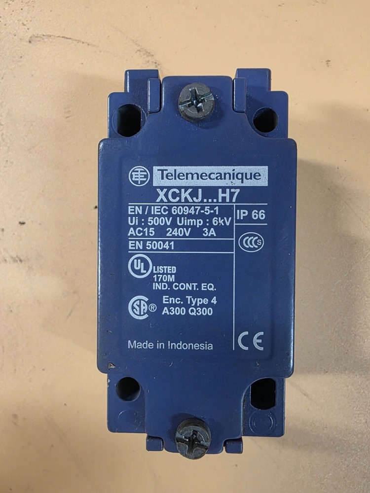 Telemecanique XCKJ...H7 Sensor Switch