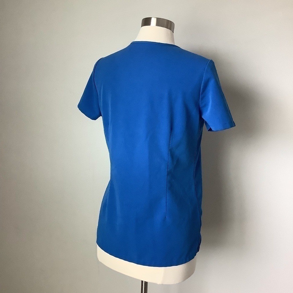 FIGS Technical Collection Scrub Top XS Pockets FW1100