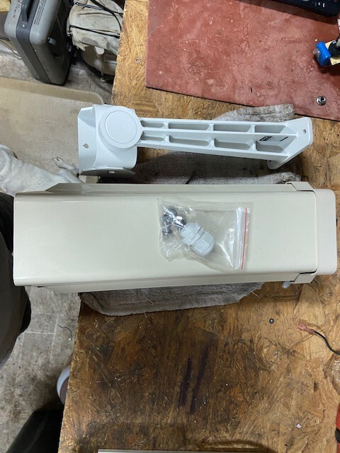Pelco Weatherproof Housing with wall mount bracket Samsung Camera