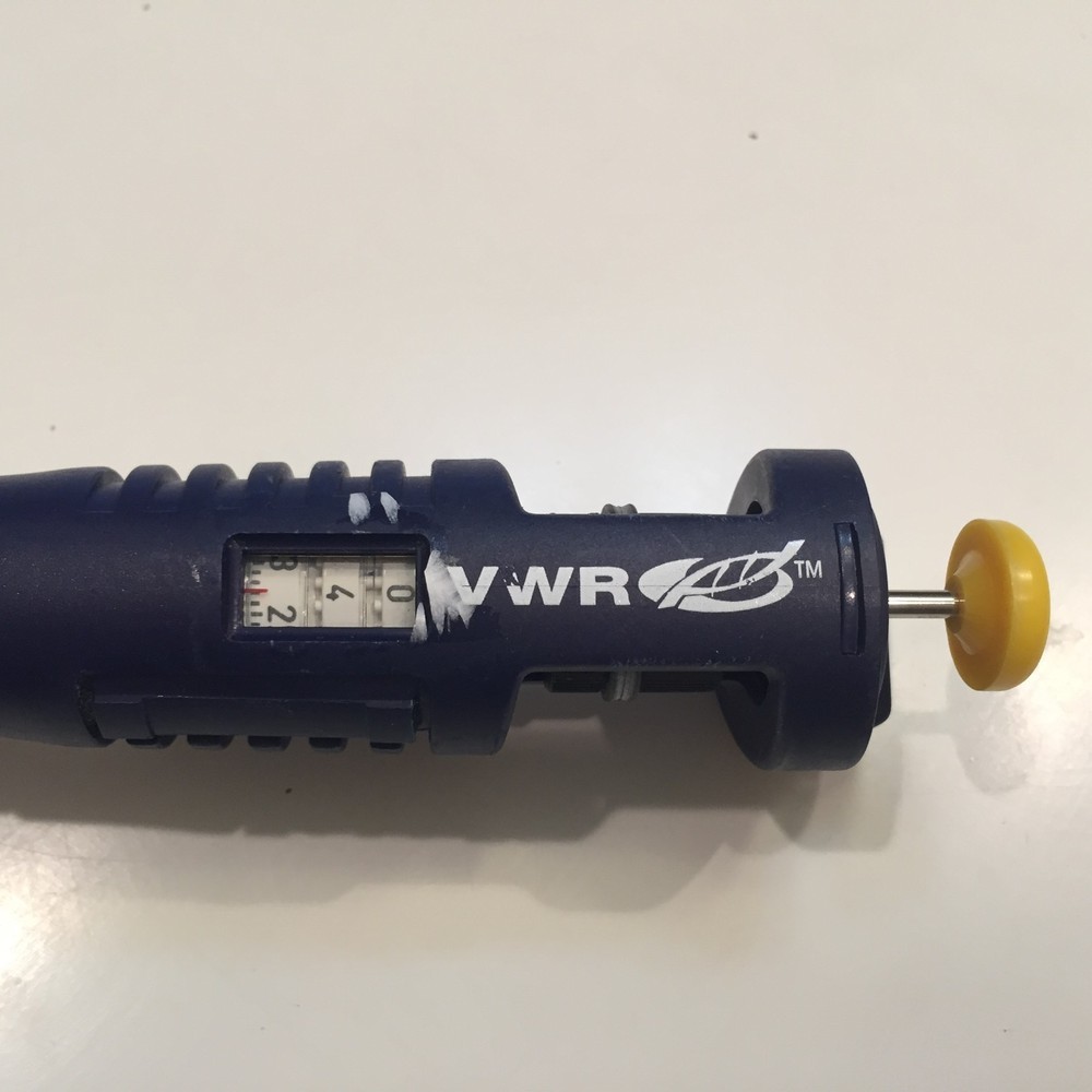 VWR 10-100 Pipettor
