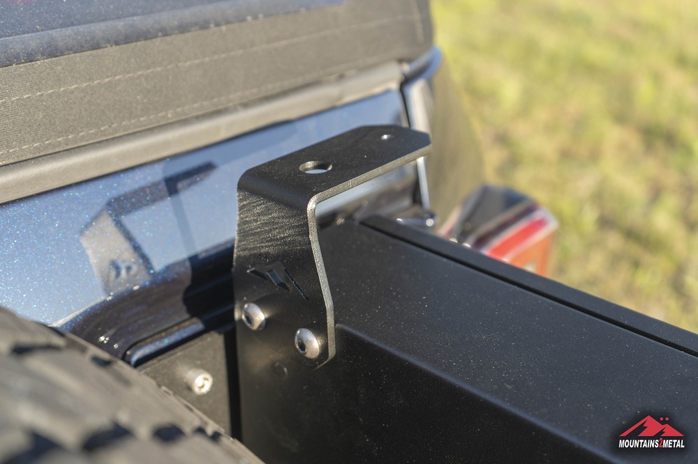 Tailgate Reinforcement Antenna / GoPro Mount (Bronco 2021+)