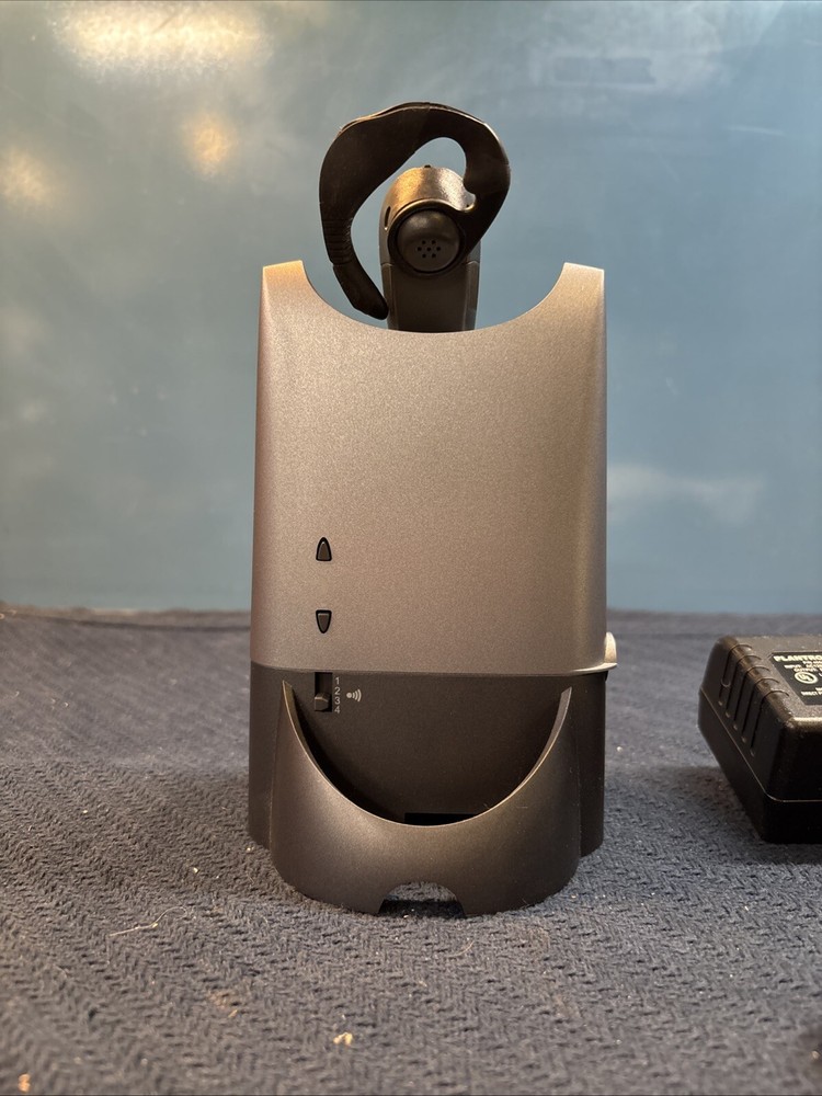 Plantronics CS50 Wireless Office Headset System Hands Free Calling