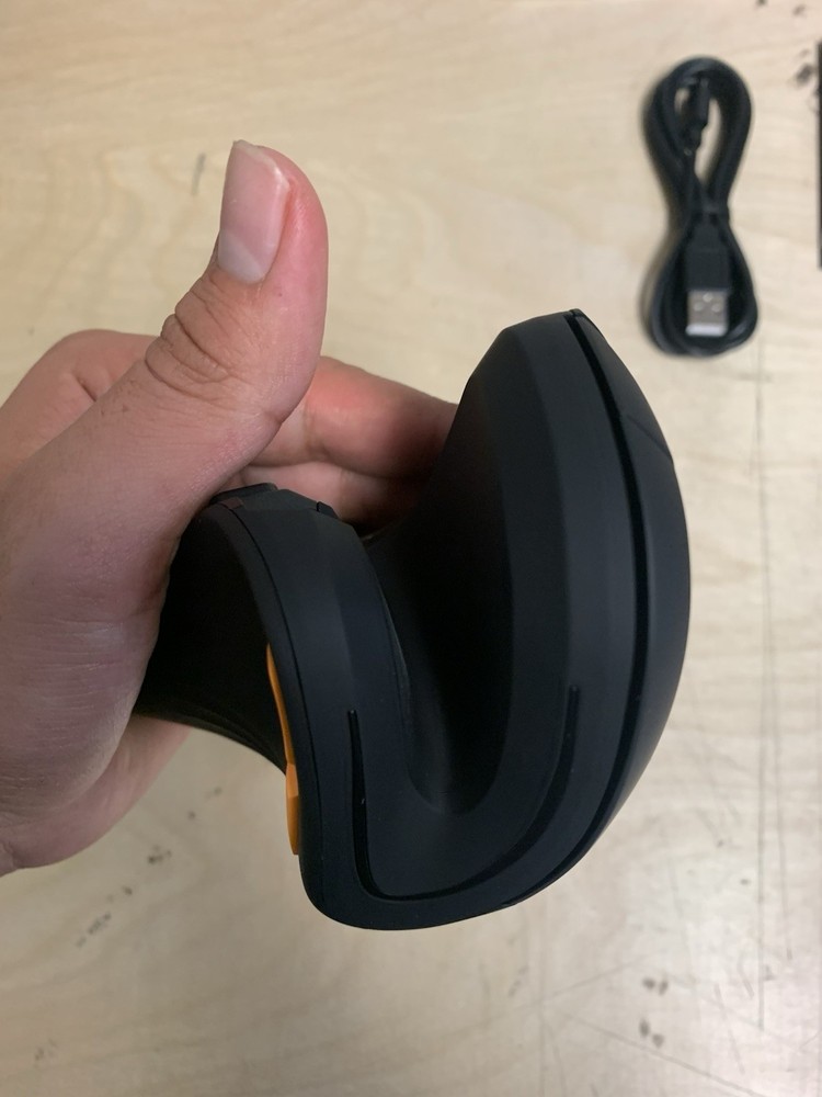 EM11 NL Rechargeable Multi- Device Ergonomic Vertical Mouse