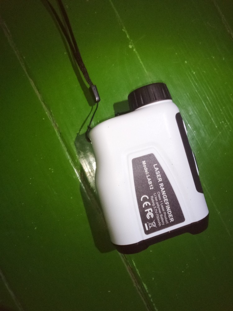 Golfing, Laser Rangefinder 1000