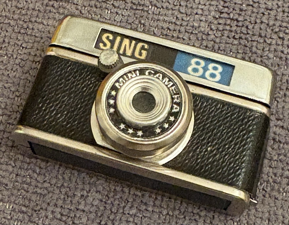Uncommon Sing 88 Subminiature camera fully working and fair condition