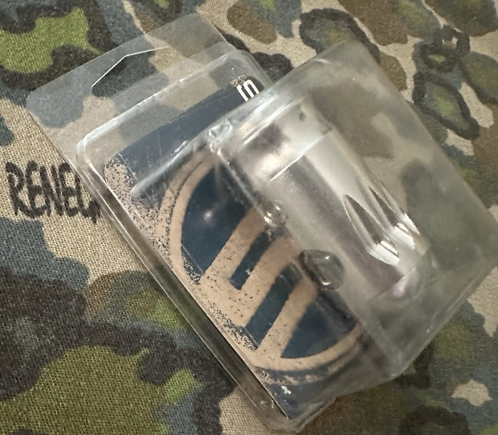 Shocktech Gloss Clear Silver 3-Port Dovetail Bottomline ASA :: READ ::