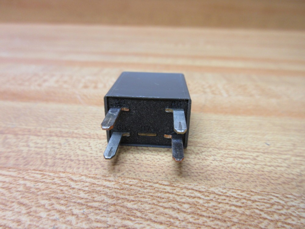 Omron 12088567 Relay (Pack of 3)